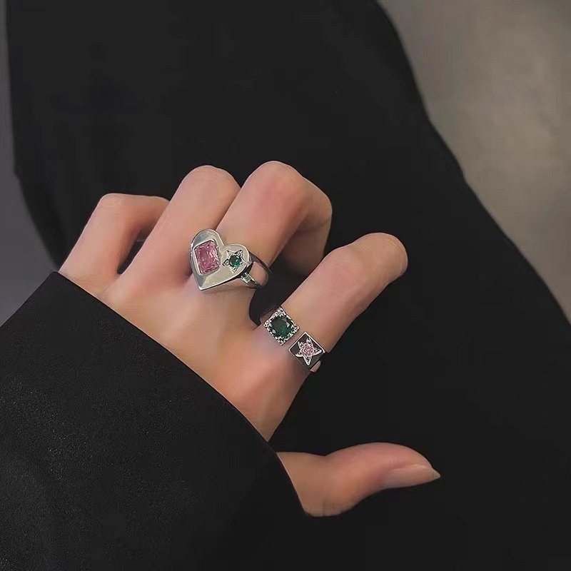 Cincin Zircon Bentuk Hati Warna Hijau Gaya Korea Retro Untuk Aksesoris