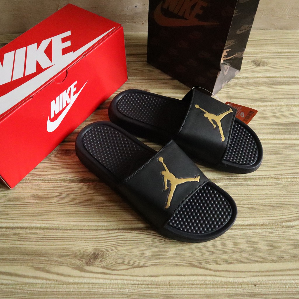 nike jordan flip flops