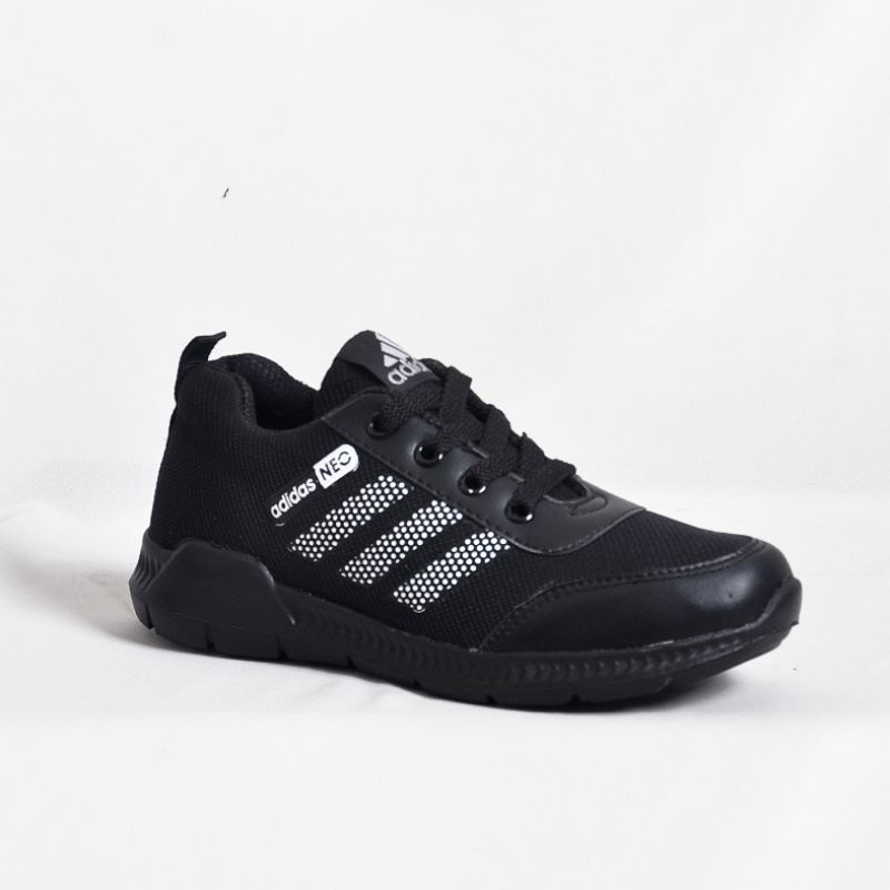 Sepatu adidas anak laki laki dan perempuan/sepatu sekolah