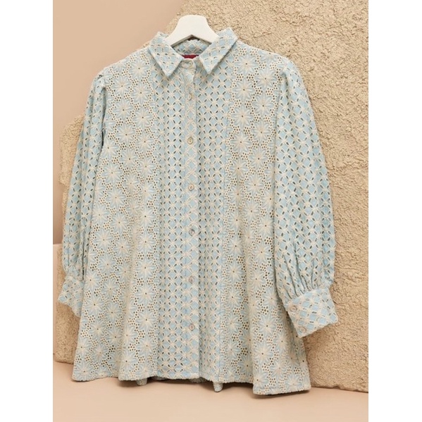 sienna shirt benang jarum