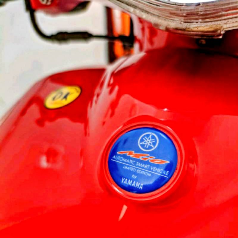 Emblem Resin Tameng Bodi Depan Yamaha Mio Amore Sporty Smile Limited Edition