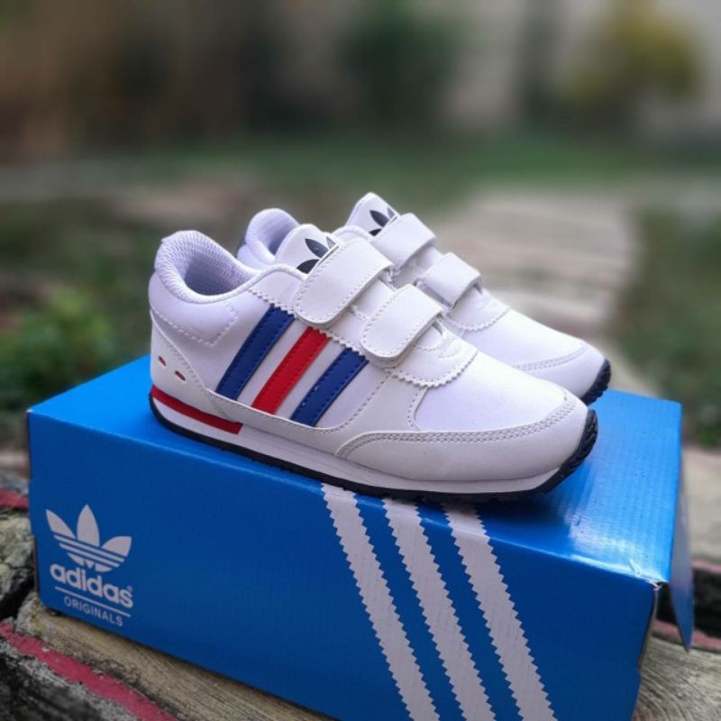 SEPATU ADIDAS SNEAKERS ANAK TERBARU LAKI DAN PEREMPUAN MURAH SEPATU SEKOLAH ANAK PEREKAT
