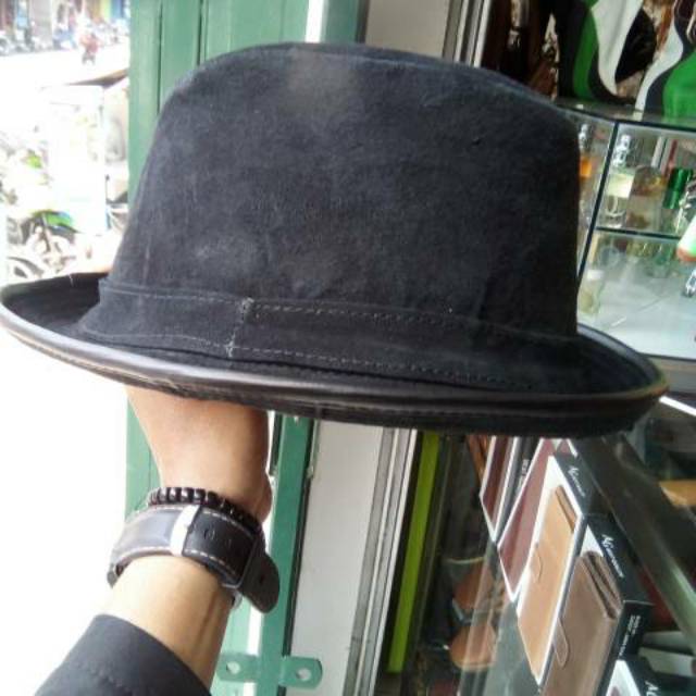 Topi Laken Kulit Asli