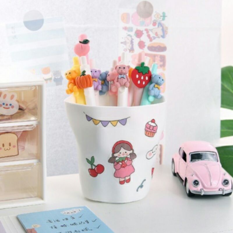 

TEMPAT PENSIL/PEN HOLDER IREGULAR WHITE