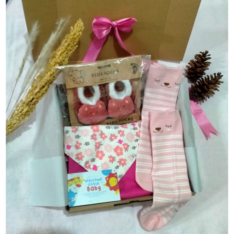 HAMPERS BAYI|KADO LAHIRAN BAYI CEWEK|BAJU BAYI|KADO LAHIRAN MURAH