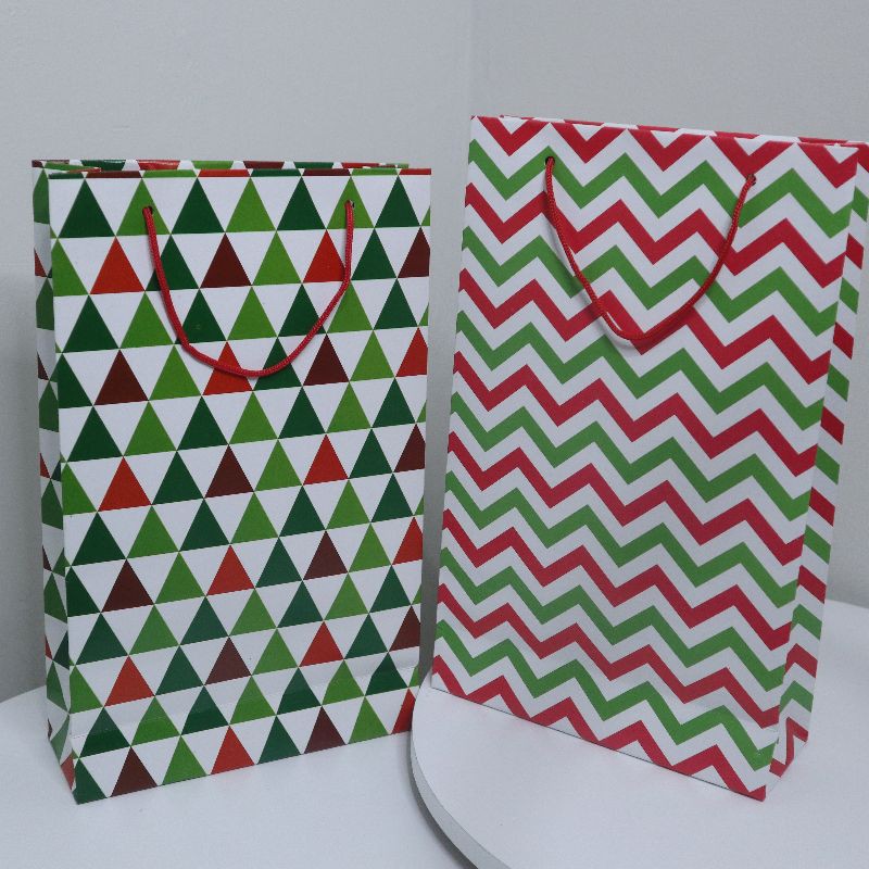 

papper bag / goodie bag / tas kertas bingkisan segitiga zigzag paperbag