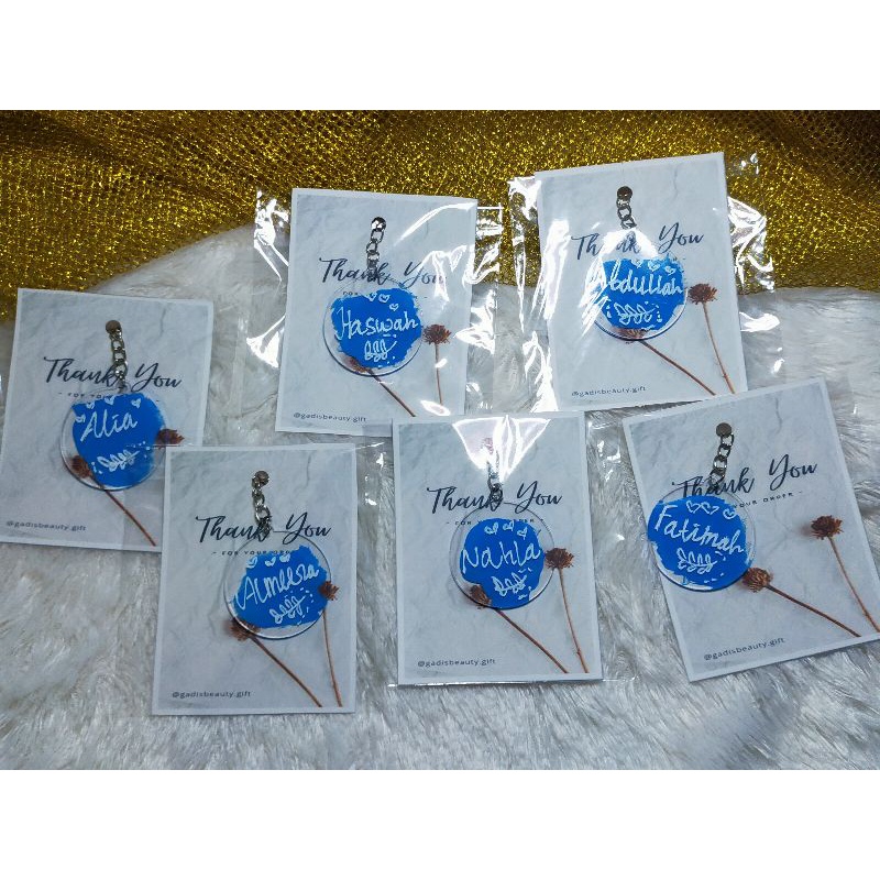 hadiah Gantungan kunci  akrilik costum nama/sovenir/ hadiah wisuda/kado ulang tahun