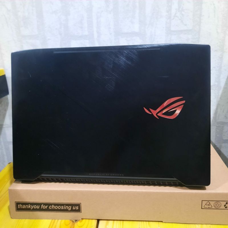 Laptop Gaming ASUS ROG STRIK GL503VD Cor i7-7700HQ Ram 16Gb SSD 128GB+HDD 1TB Nvdia GTX1050