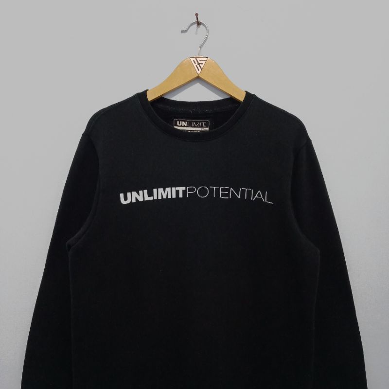 CREWNECK HITAM UNLIMIT