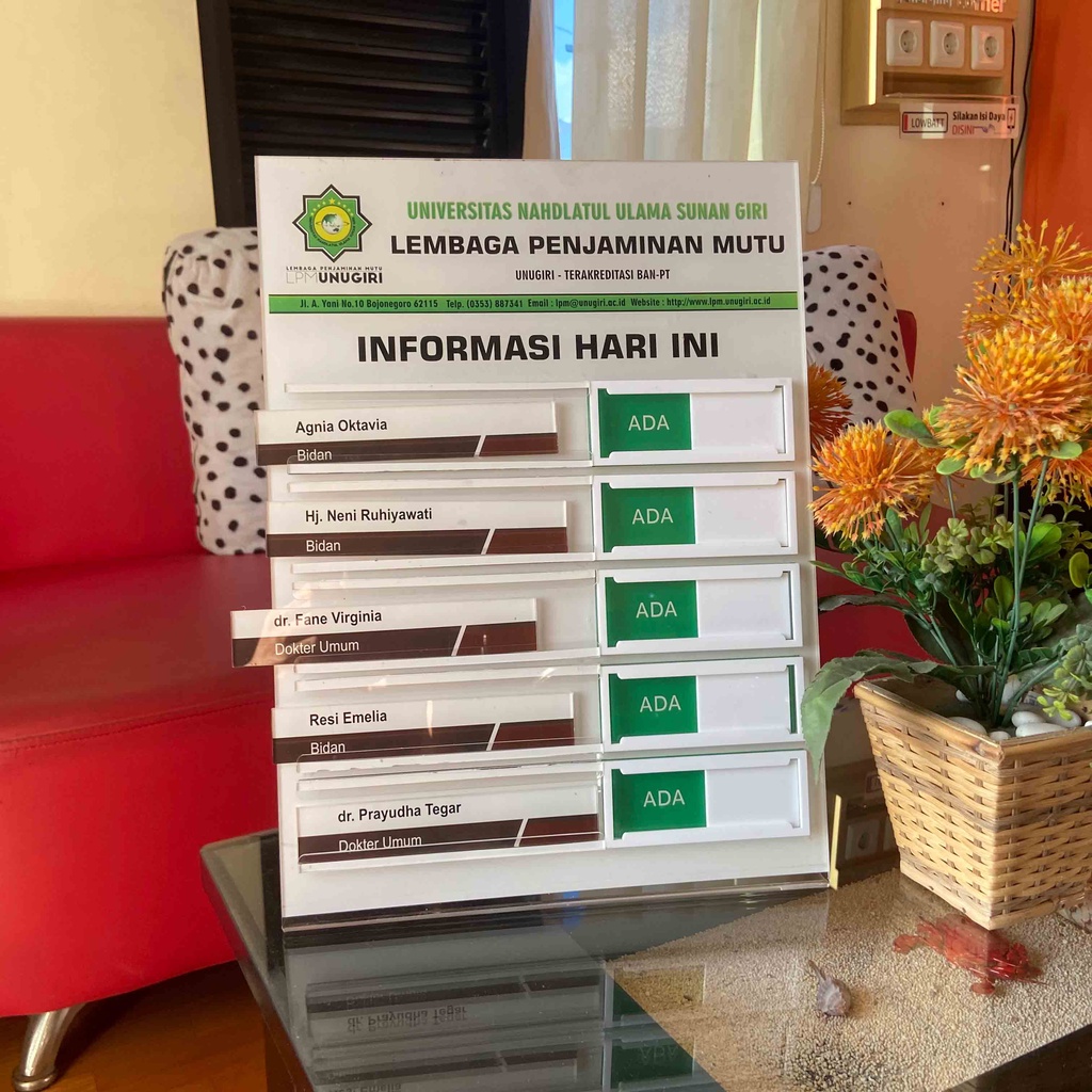 

Informasi Kehadiran, Informasi Dokter Model Lipat, Dokter Ada Tidak Ada