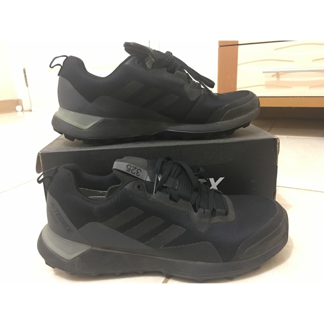 Preloved adidas terrex 325 (ORIGINAL)