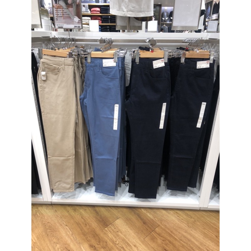 Promo Uniqlo - Men Jeans Skinny Fit Ultra Stretch Warna