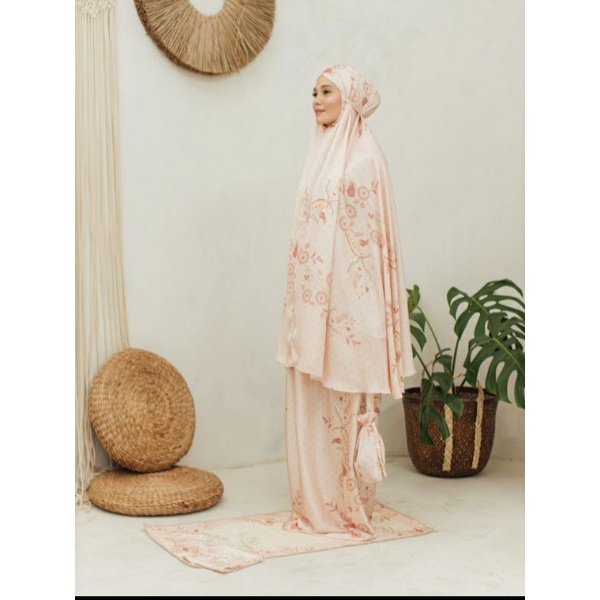 Persiapan lebarannnn readyyy tulip prayer set (mukena)