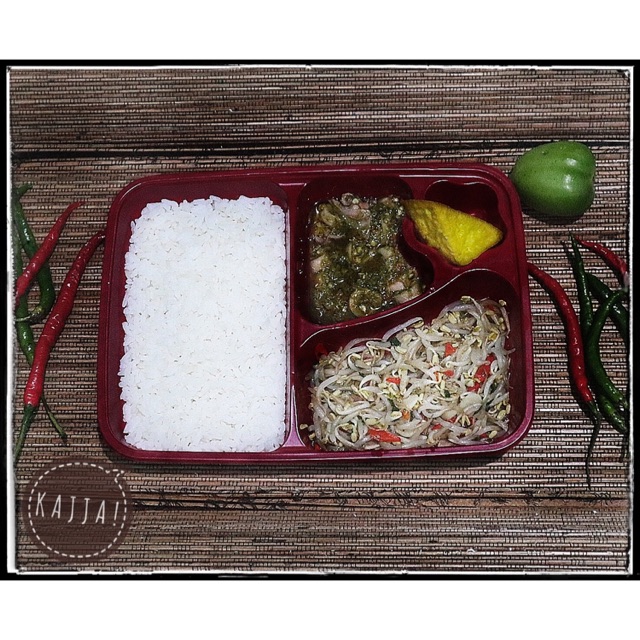 

Lunch Box Cumi Cabe Ijo