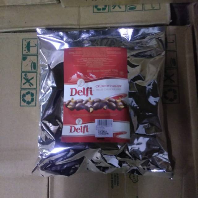 

Coklat Delfi almond ori