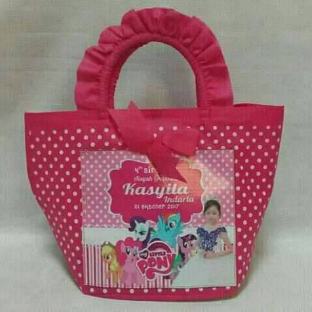 

Souvenir Tas Ultah