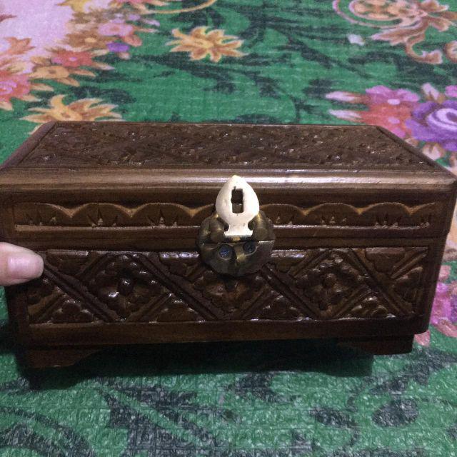 Kotak Perhiasan Kayu Ukir