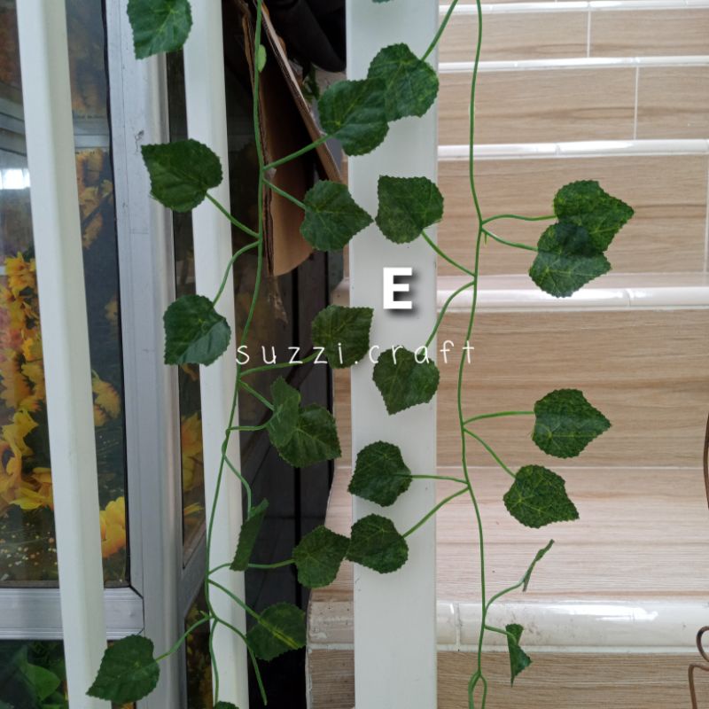 GROSIR Daun rambat kecil panjang 1 meter 90cm