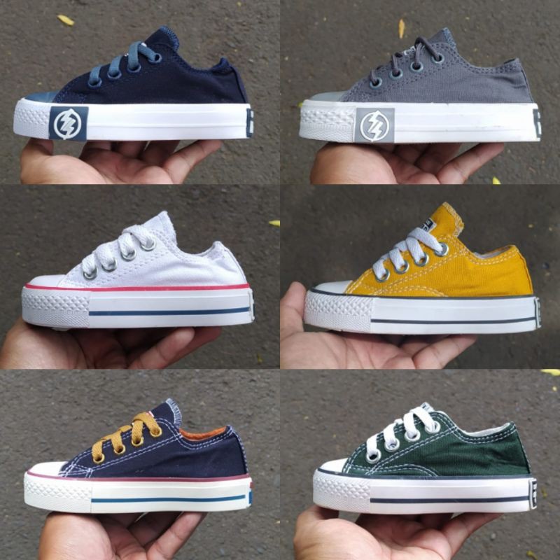 sepatu Converse pendek anak size kecil