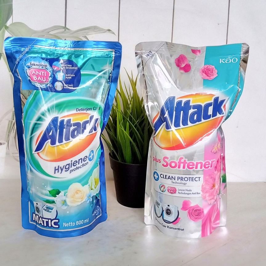 Attack Deterjen Cair Pouch 800ml
