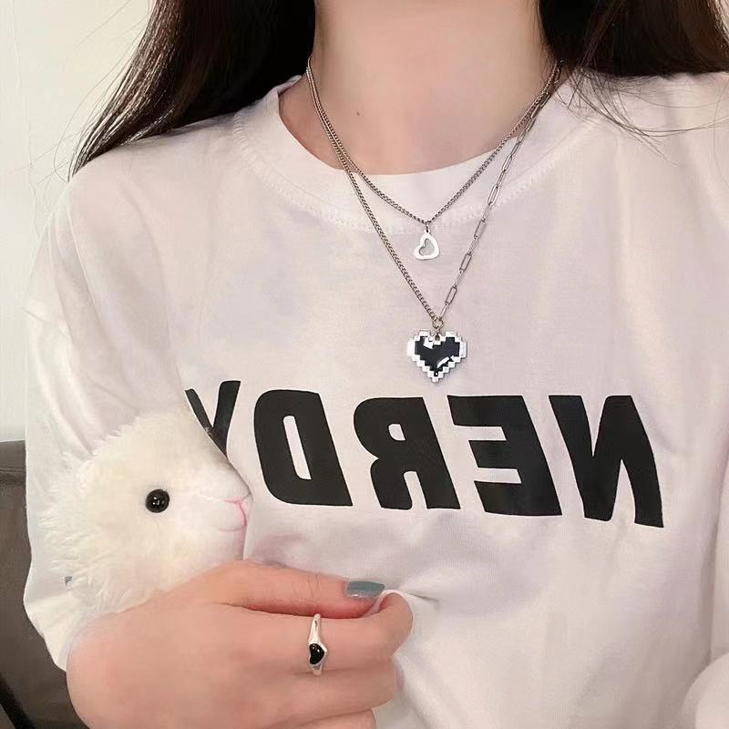 Kalung Rantai Klavikula Ganda Desain Hati Warna Hitam Gaya Hip Hop Korea Untuk Wanita