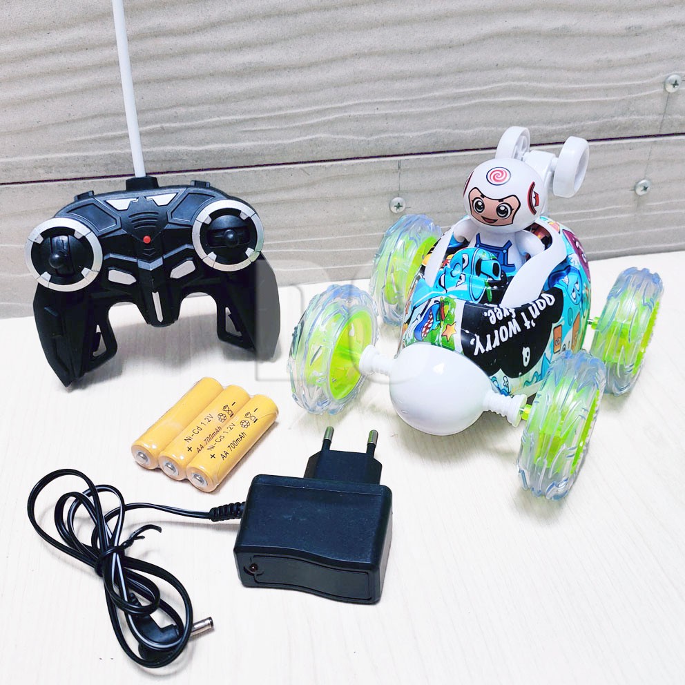 Graffiti Tumbling Stunts Car RC Mainan Mobil Jungkir Balik Remote Control Lampu &amp; Musik