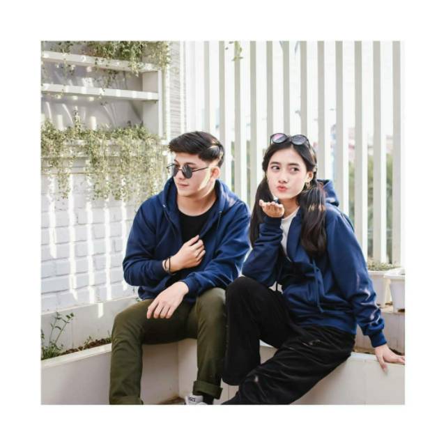 sweater hoodie zipper  polos bisa couple maupun satuan bisa grosir murah berkualitas