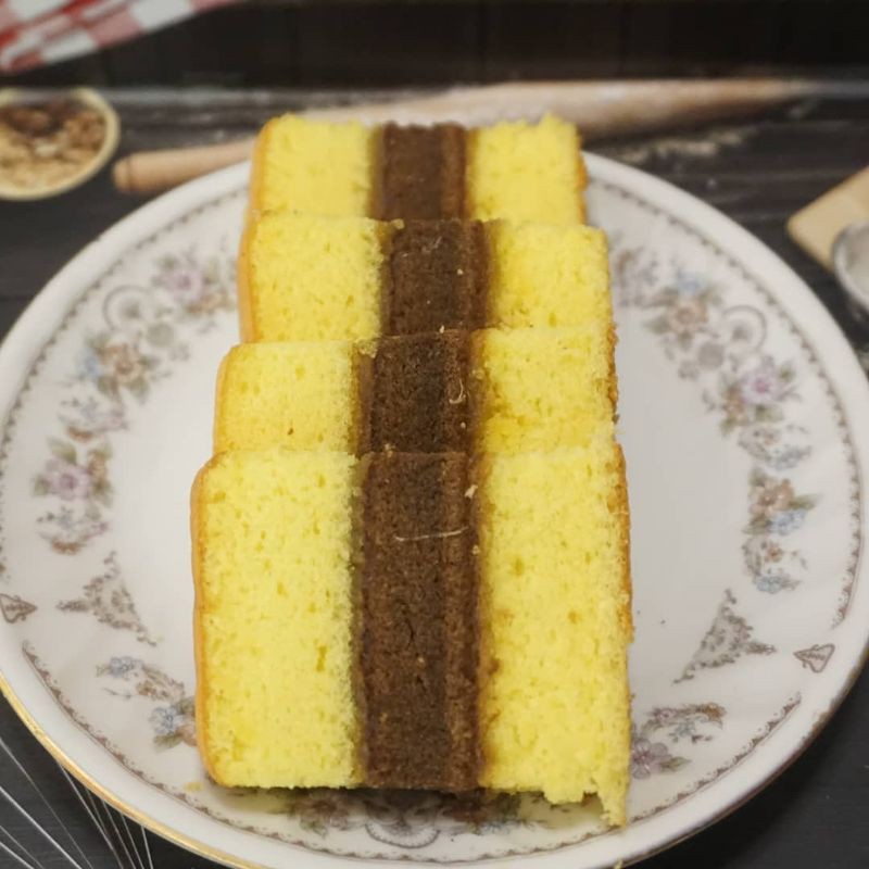 

Lapis Surabaya