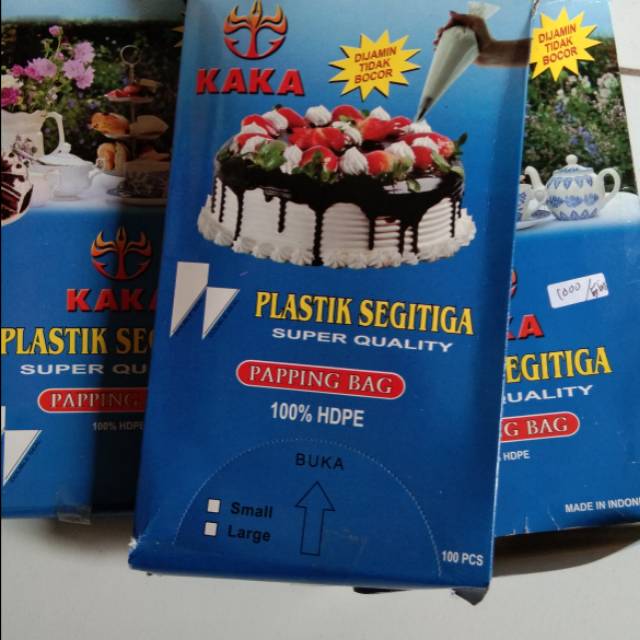 

Plastik segitiga