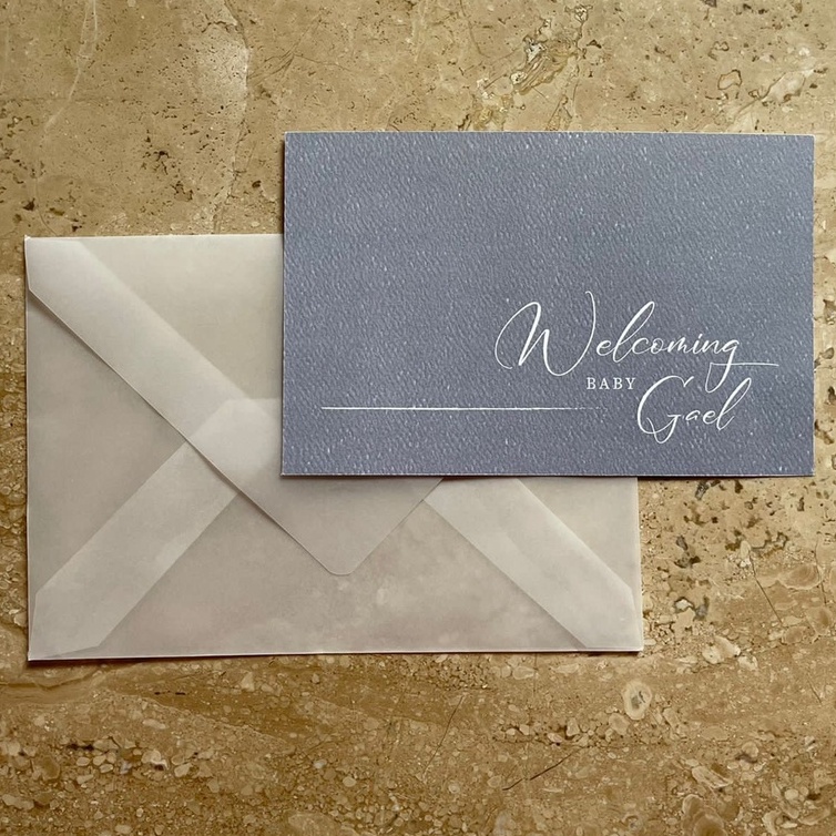 

Ribbon + Greeting Cards (add on only)