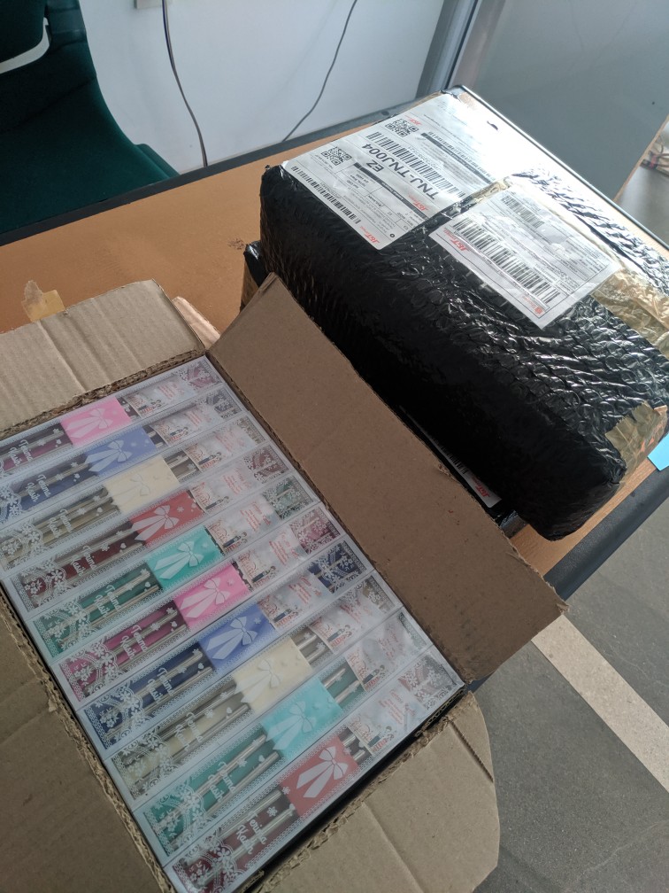 Souvenir Sumpit Stainless Kemasan Mika Motif + Kut