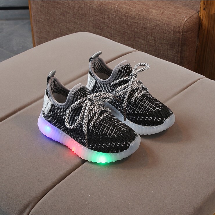 New fashion kids breathabl lace-up good quality LED sneaker off white shoes led