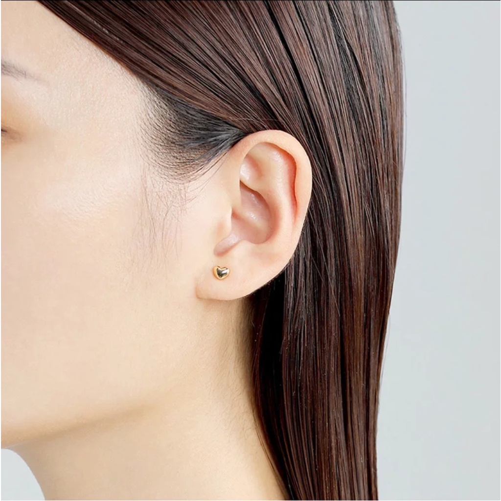Anting Tusuk Bentuk Love Mungil Warna Gold
