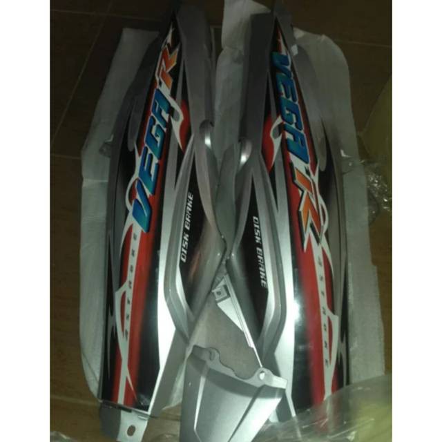 Cover body belakang vega r new - warna silver