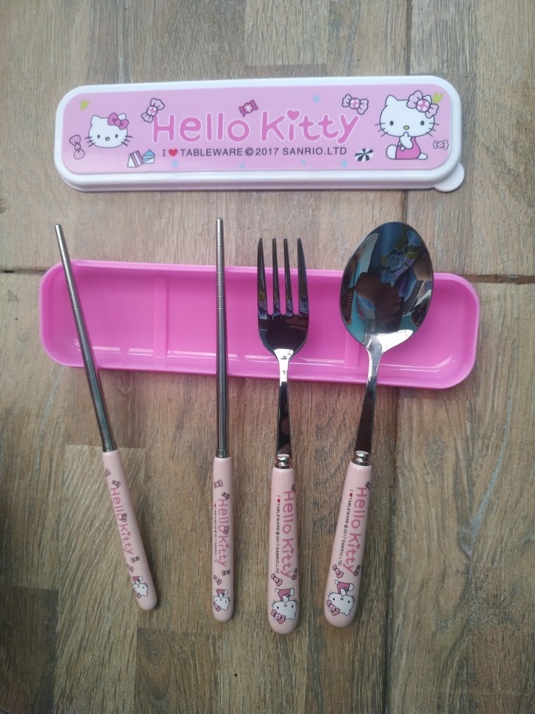 Set Sendok Stainless Hello Kitty Doraemon
