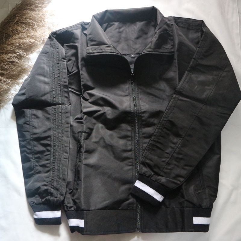 Jaket Baseball / Jaket Varsity/ Jaket Bomber Hitam/ Jaket Polos Hitam / Jaket Polos