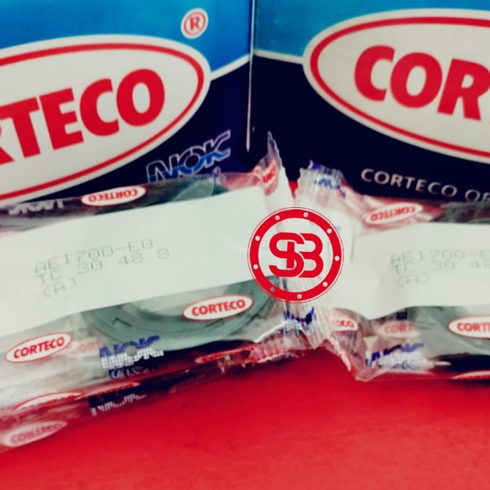 Oil seal TC 30 48 8 NOK