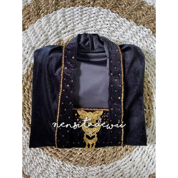 [1 SET] Kebaya Payet + Jarik Instan / Motif Lereng Kembang #Py01