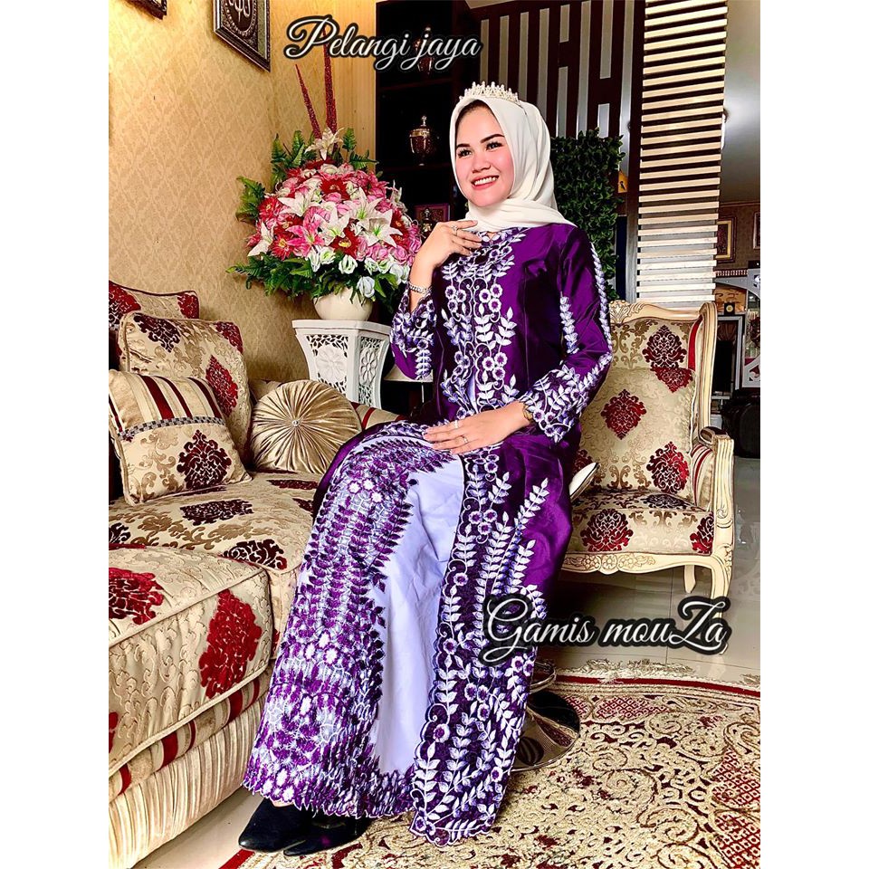 Kebaya Modern Gamis Mouza Taffeta Purple Bordir Combi White Elegant