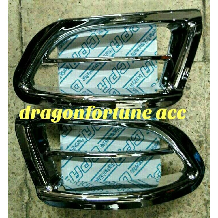 GARNISH FOGLAMP INNOVA LAMA 2005 -2008