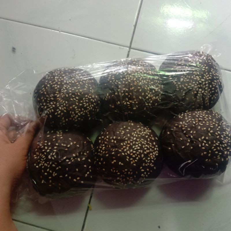 

Black burger/burger hitam 10cm isi 6