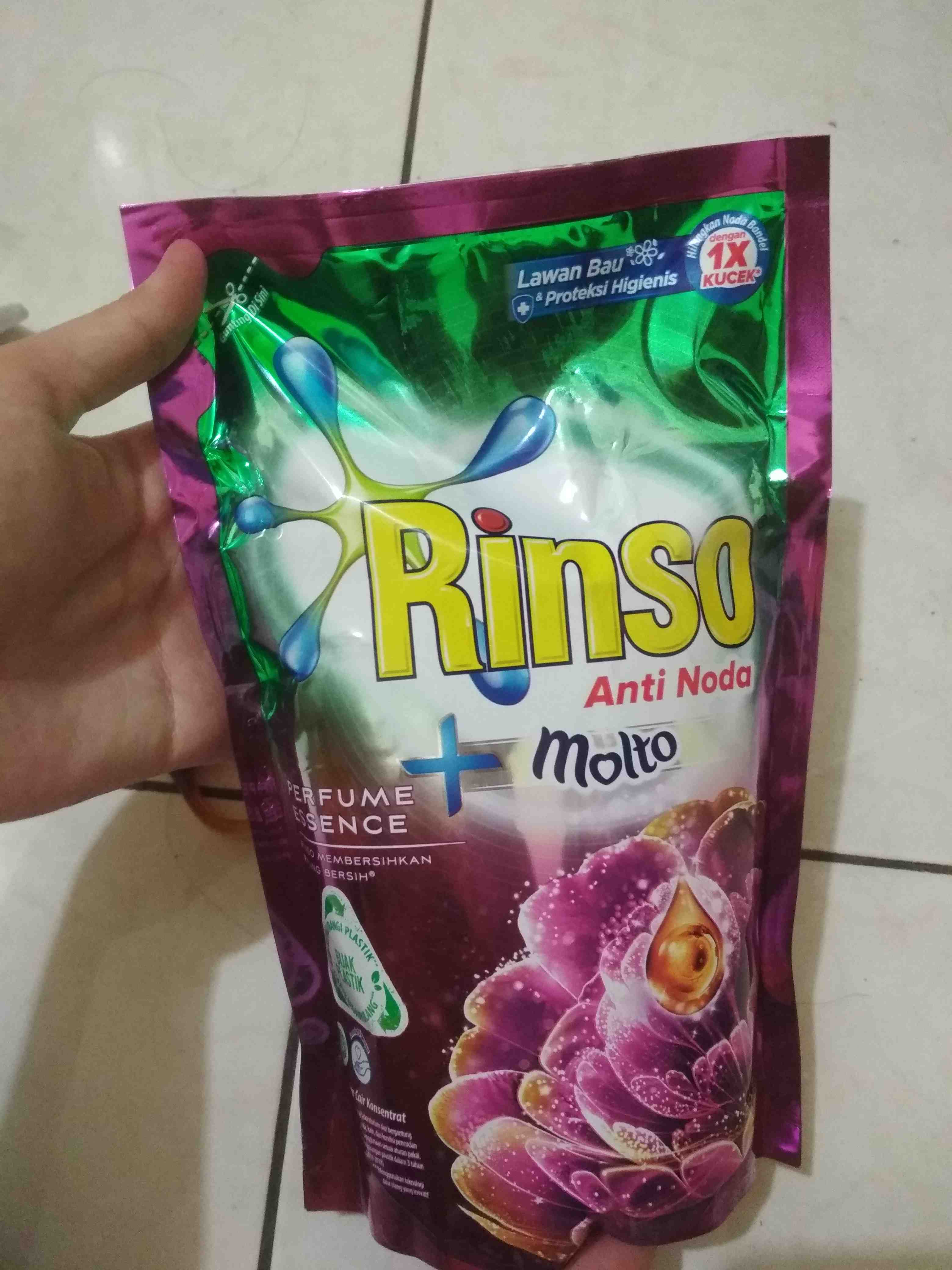 Rinso Molto Perfume Essence 800ml