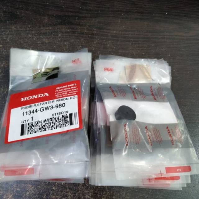 RUBBER , STARTER PINION HOLDER BEAT FI, SPACY FI, VARIO, SPACY, SCOOPY ESP.  KARET PINION.