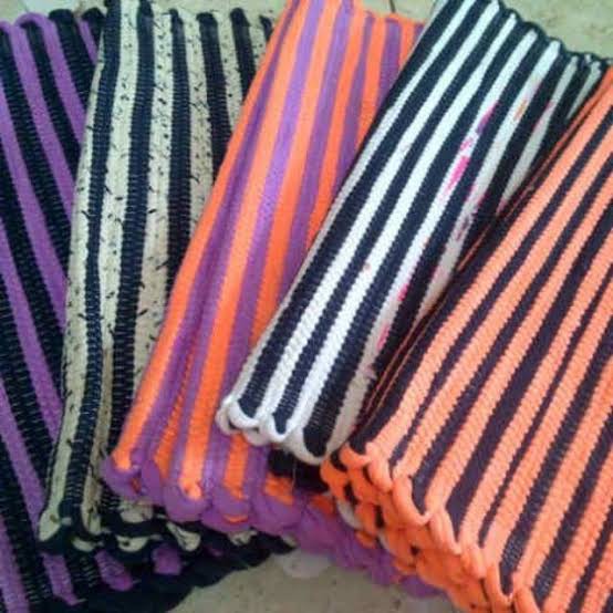 [KESET TENUN] KESET RAJUT KAKI KAMAR MANDI MURAH MERIAH