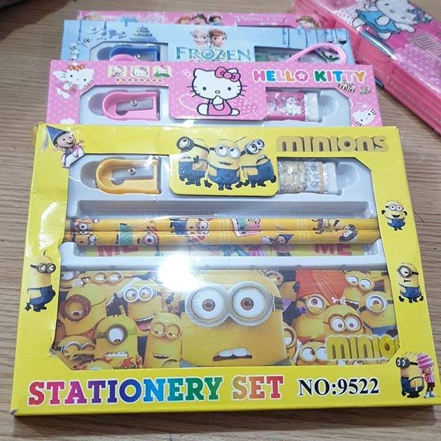 

Kotak pensil set