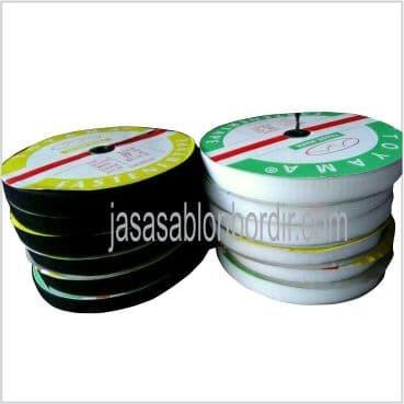 

Ready stock Shveynyye/ Perekat Velcro Magic Tape Kretekan 1" Atau 2.5Cm