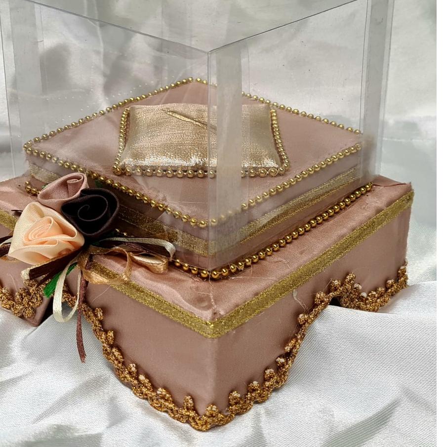 

Flash Sale Box Hantaran Kotak Cincin Pernikahan dan Lamaran / Box Kotak Mahar Tempat Cincin Cantik