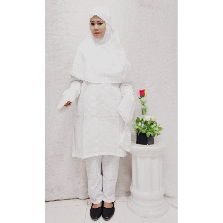 baju stelan ihrom  haji umroh wanita bahan katun paris full set motif bordir