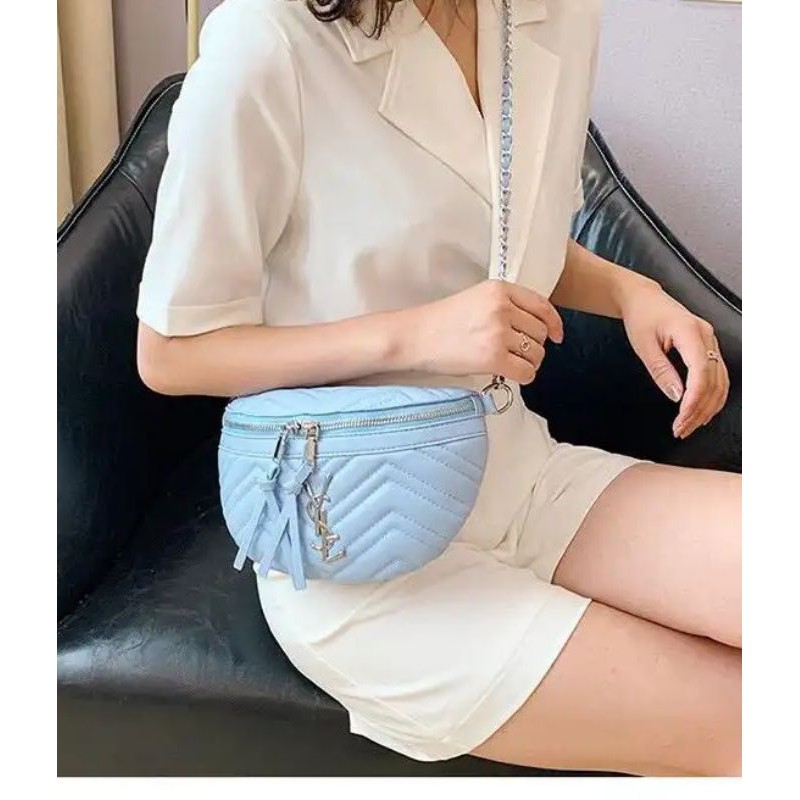 

Kode : ELJ 5147IDR : 134 rb Bahan : Kulit Pu ukuran: 16 x 25 x 9 cm Warna : Black, White,Blue