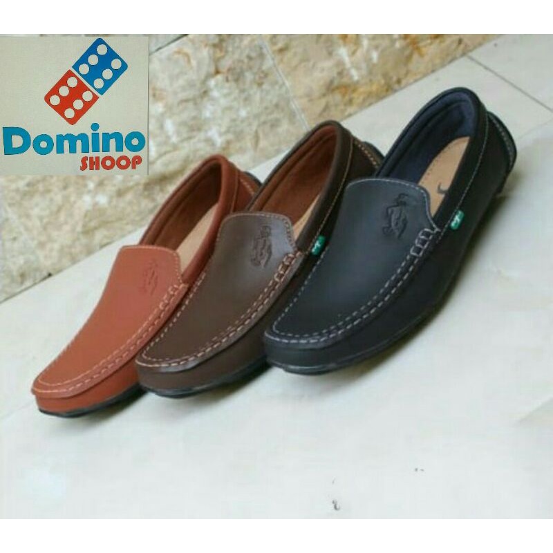 sepatu slip on pria bahan kulit sentetis anti silp